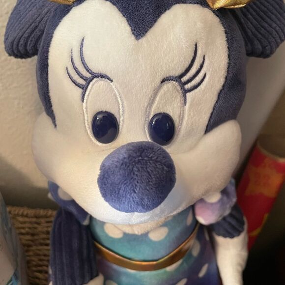 Mickey and Minnie Scentsy Purple Gold Plush Magic Kingdom Hallmark 1000 Puzzle - Picture 12 of 12